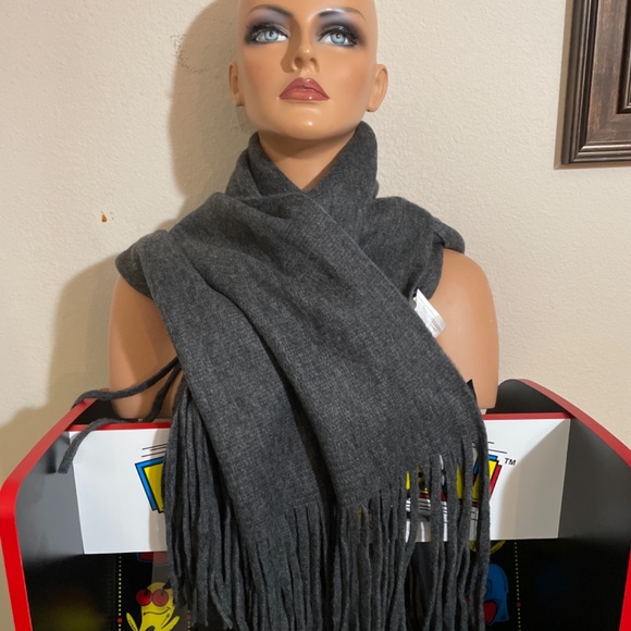 Women Men NWT Lucky Brand Lightweight Warm Fringe Big Scarf New with tags - Picture 2 of 6